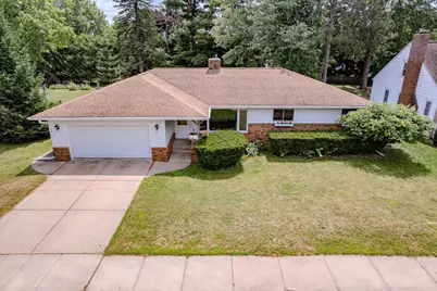 819 Broadway Avenue, Wausau, WI 54403 - Photo 38