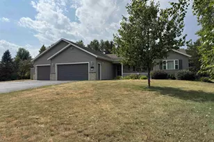 1862 Mike Ln, Kronenwetter, WI 54455 - Photo 2