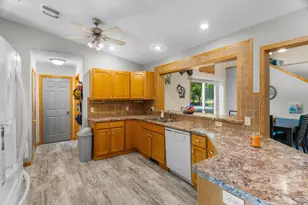 706 W Roberts St, Spencer, WI 54479 - Photo 8