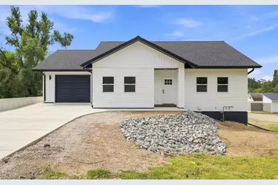 3040 Oak Street, Nelsonville, WI 54458 - Photo 2