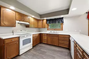 211 Meadow St, Stevens Point, WI 54481 - Photo 26