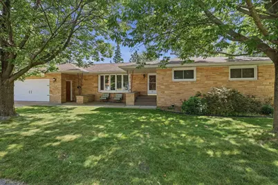 211 Meadow Street, Stevens Point, WI 54481 - Photo 4