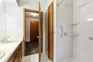 211 Meadow St, Stevens Point, WI 54481 - Photo 42