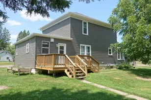 530 W Maple St, Medford, WI 54451 - Photo 4