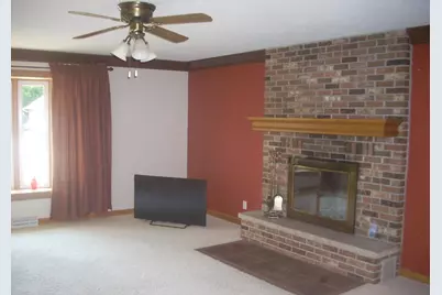 3116 Jordan Lane, Stevens Point, WI 54481 - Photo 2