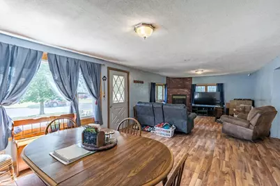 1242 S 9th Avenue, Wausau, WI 54401 - Photo 6