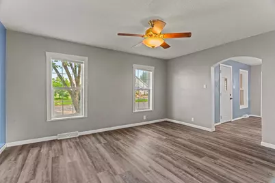 607 N Maple Avenue, Marshfield, WI 54449 - Photo 12