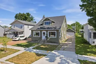 1908 Madison St, Stevens Point, WI 54481 - Photo 2