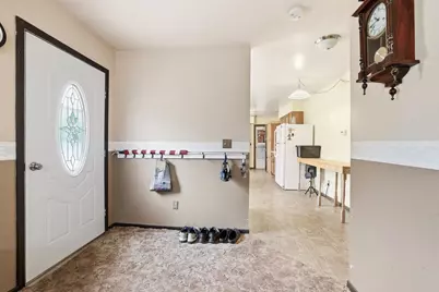 500 W Wilson Avenue, Stevens Point, WI 54481 - Photo 8