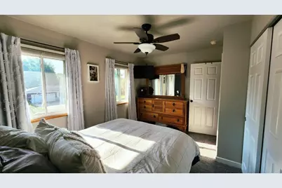 2916 Lindbergh Avenue, Stevens Point, WI 54481 - Photo 12