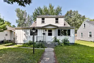 834 S 11th Ave, Wausau, WI 54401 - Photo 2