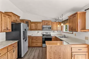 3021 Katherine Cir, Plover, WI 54467 - Photo 2