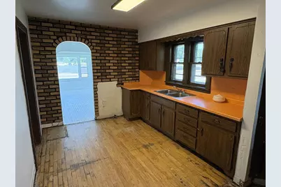 2261 W Grand Avenue, Wisconsin Rapids, WI 54495 - Photo 10