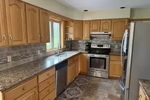 1213 W Jefferson St, Marshfield, WI 54449 - Photo 6