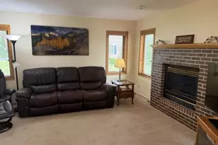 1213 W Jefferson St, Marshfield, WI 54449 - Photo 4