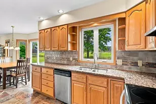 1213 W Jefferson St, Marshfield, WI 54449 - Photo 14