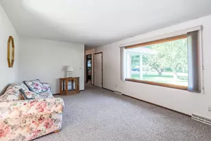 1109 Jefferson St, Merrill, WI 54452 - Photo 6