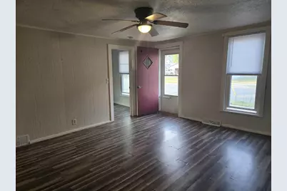 2142 Strongs Avenue, Stevens Point, WI 54481 - Photo 6