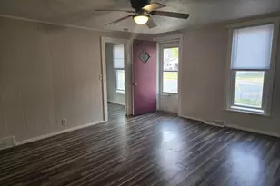 2142 Strongs Ave, Stevens Point, WI 54481 - Photo 6