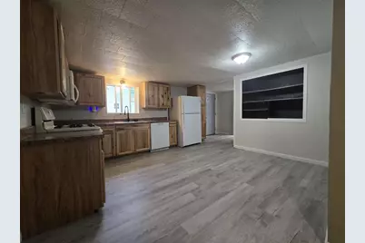 2142 Strongs Avenue, Stevens Point, WI 54481 - Photo 10
