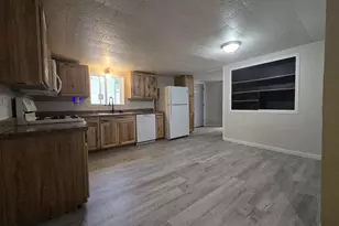 2142 Strongs Ave, Stevens Point, WI 54481 - Photo 10