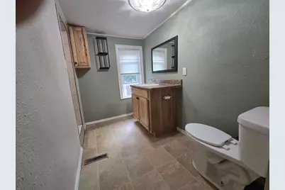 2142 Strongs Avenue, Stevens Point, WI 54481 - Photo 12
