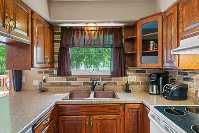 3307 Lindbergh Avenue, Stevens Point, WI 54481 - Photo 4