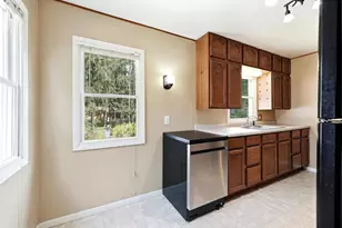 1108 Brown St, Wausau, WI 54403 - Photo 14