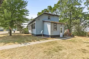 1641 S 6th St, Wisconsin Rapids, WI 54494 - Photo 2