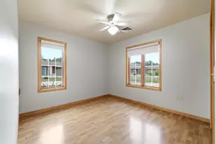 1032 Jasmine Ln, Stevens Point, WI 54482 - Photo 28