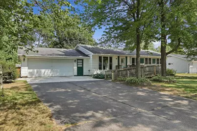 3279 Lindbergh Avenue, Stevens Point, WI 54481 - Photo 2