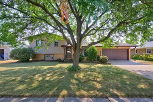 1121 15th St S, Wisconsin Rapids, WI 54494 - Photo 2