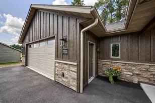 1002 E 10th St, Merrill, WI 54452 - Photo 2