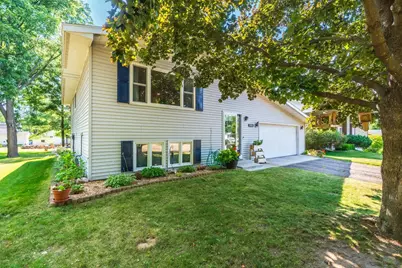 1431 N 14th Avenue, Wausau, WI 54401 - Photo 2