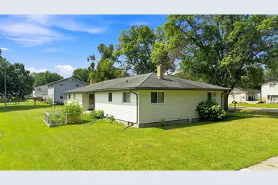725 - 727 N Plum Avenue, Marshfield, WI 54449 - Photo 22