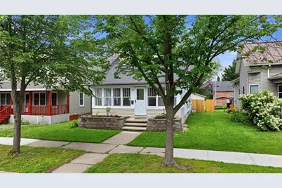 410 S Cedar Avenue, Marshfield, WI 54449 - Photo 2