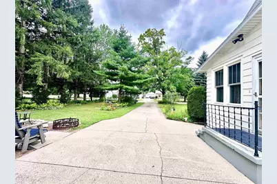 404 Bruce Street, New London, WI 54961 - Photo 34