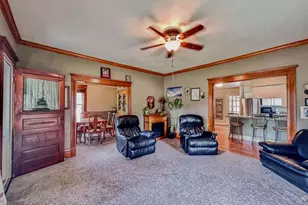 404 Bruce St, New London, WI 54961 - Photo 8