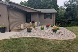 N6572 Raven Ln, Wittenberg, WI 54499 - Photo 44