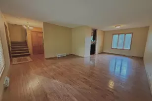 2279 Rickie Dr, Kronenwetter, WI 54455 - Photo 10