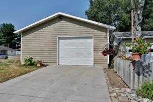 1134 S 17th Ave, Wausau, WI 54401 - Photo 6