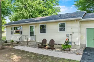 711 E 25th St, Marshfield, WI 54449 - Photo 2