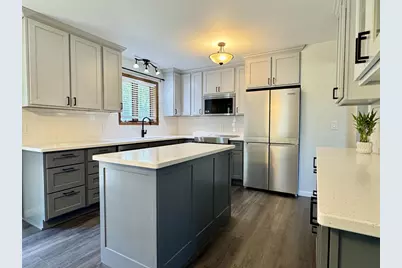 2119 Sunburst Lane, Kronenwetter, WI 54455 - Photo 8