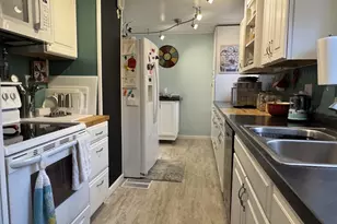 1004 N 5th Ave, Wausau, WI 54401 - Photo 6