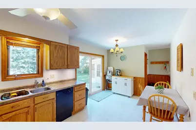 305 N Cherry Avenue, Marshfield, WI 54449 - Photo 18