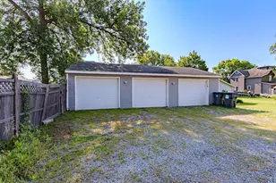 606 S Vine Ave, Marshfield, WI 54449 - Photo 10