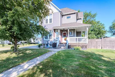 606 S Vine Avenue, Marshfield, WI 54449 - Photo 1