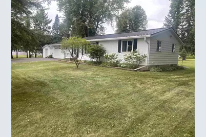 406 E Pine Street, Abbotsford, WI 54405 - Photo 2