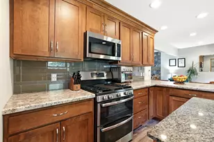1832 April Ln, Stevens Point, WI 54481 - Photo 6
