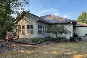 226272 Kinglet Cir, Wausau, WI 54401 - Photo 2